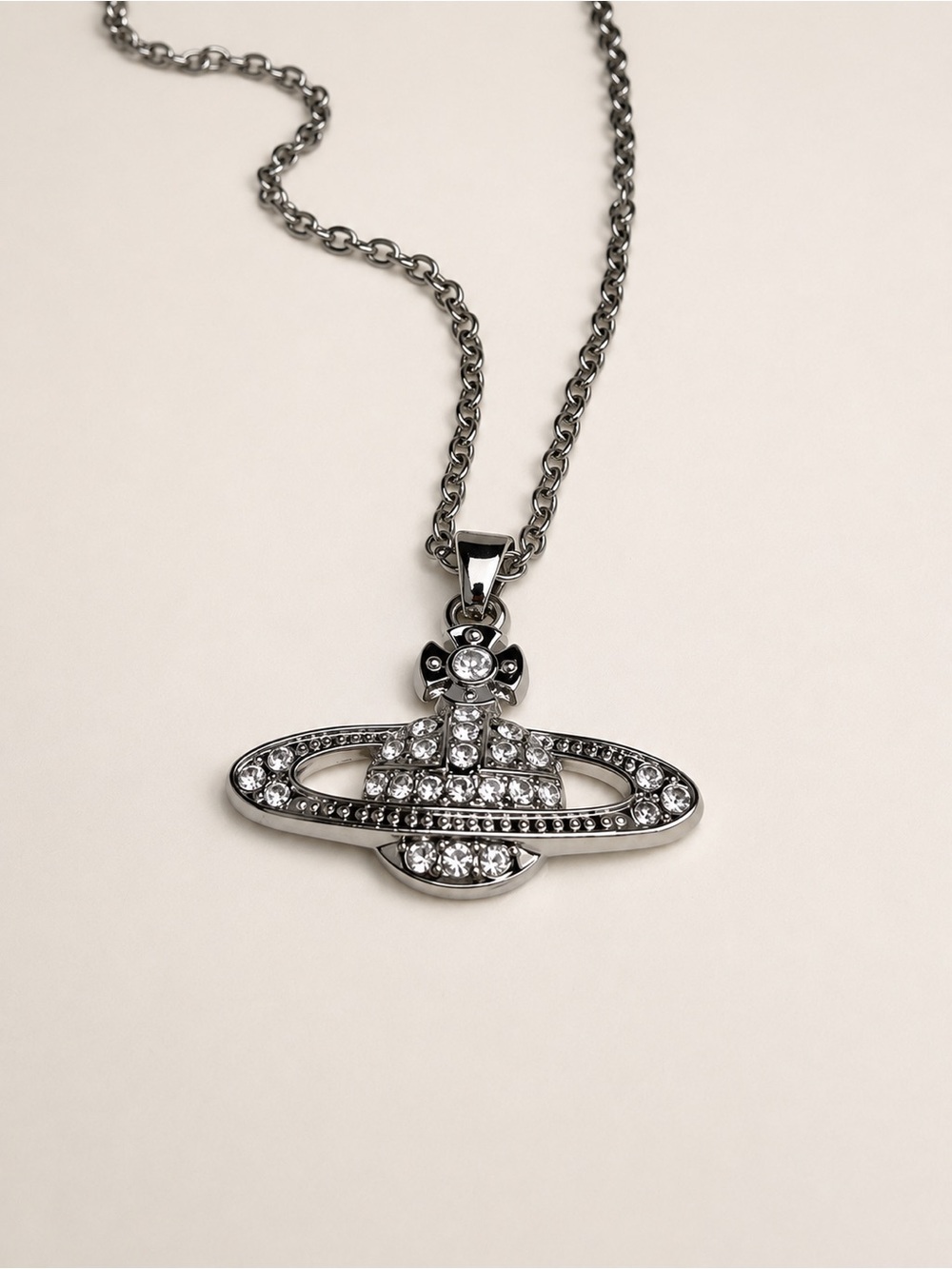 Vivienne Westwood Mini Bas Relief Pendant Necklace Silver Crystal Tone - Picture 4 of 8